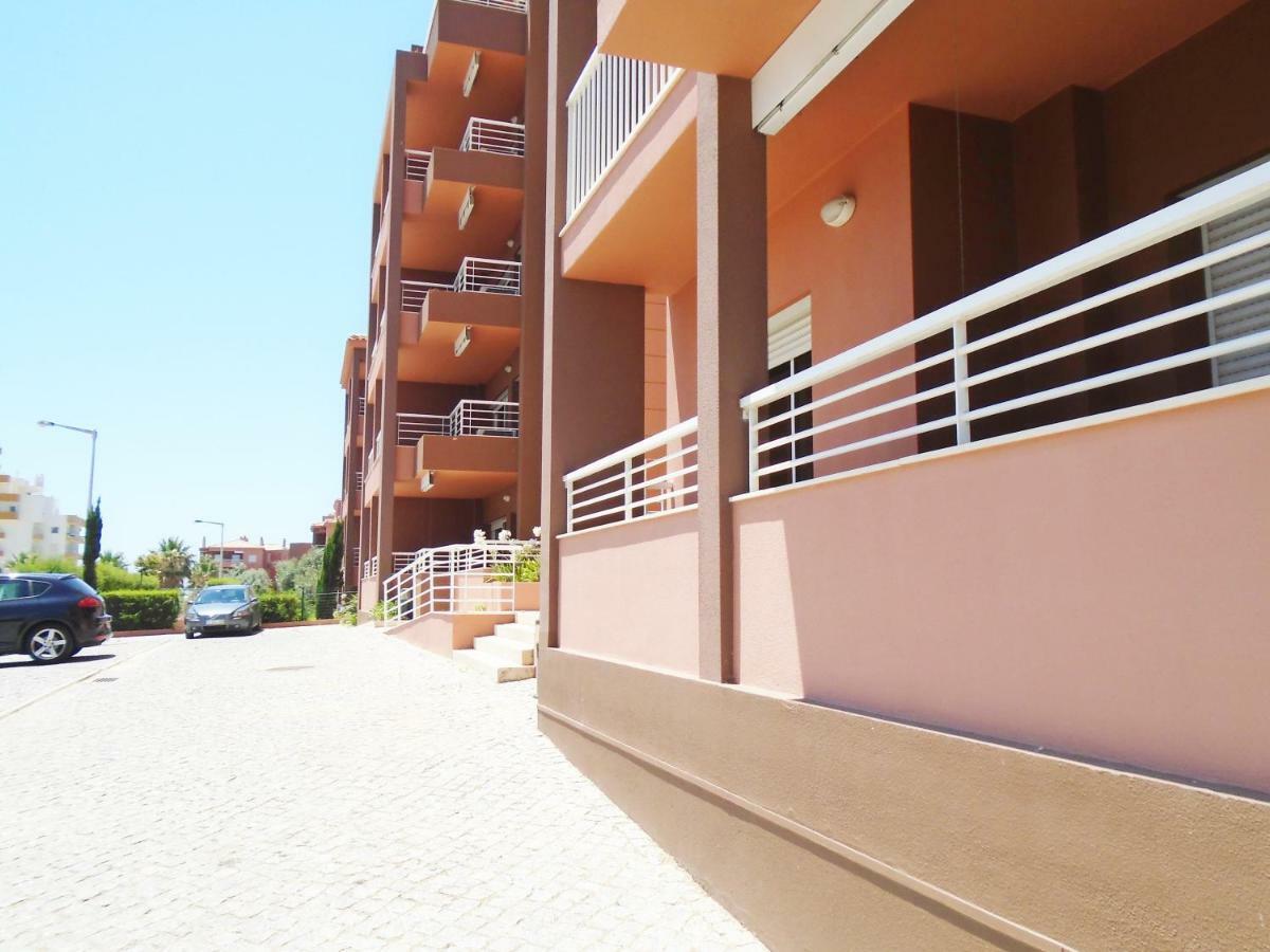 Beautiful Apartment Litoralmar Portimao Exterior photo